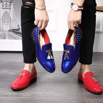 Новая мужская обувь из лакированной кожи, лоферы с острым носком в британском стиле, обувь с кисточками и заклепками, деловая повседневная мужская обувь класса люкс  10